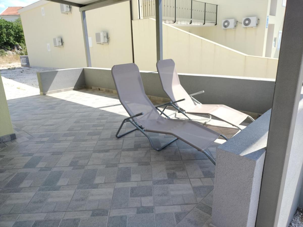 Apartmani Verica Karlobag Extérieur photo