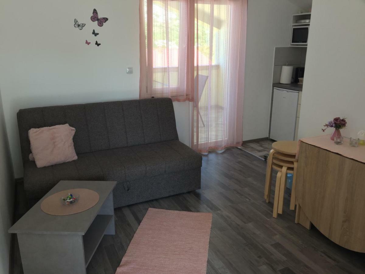 Apartmani Verica Karlobag Extérieur photo